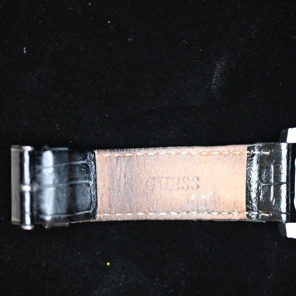 Guess U0076G1 Chronograph Black Dial Men's Watch - Picture 9 of 10